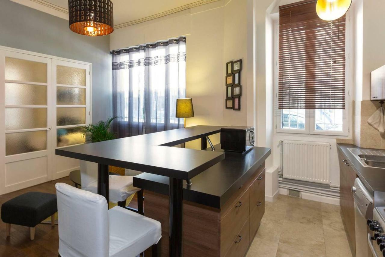 Au Coeur Du Centre Historique Apartment อาวีญง ภายนอก รูปภาพ