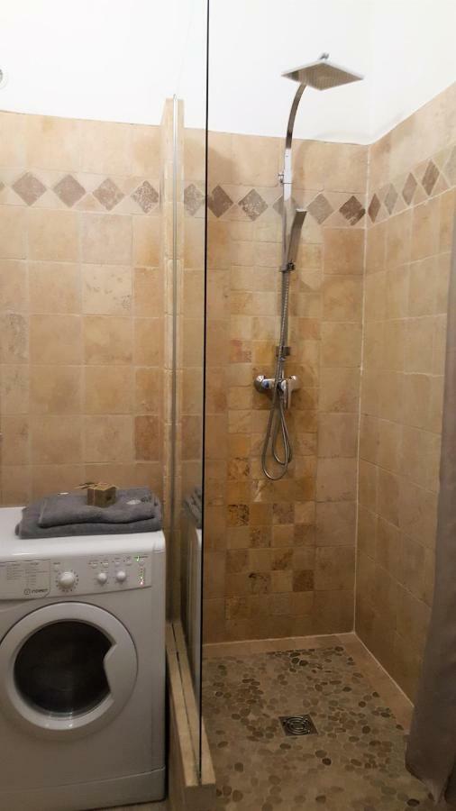 Au Coeur Du Centre Historique Apartment อาวีญง ภายนอก รูปภาพ